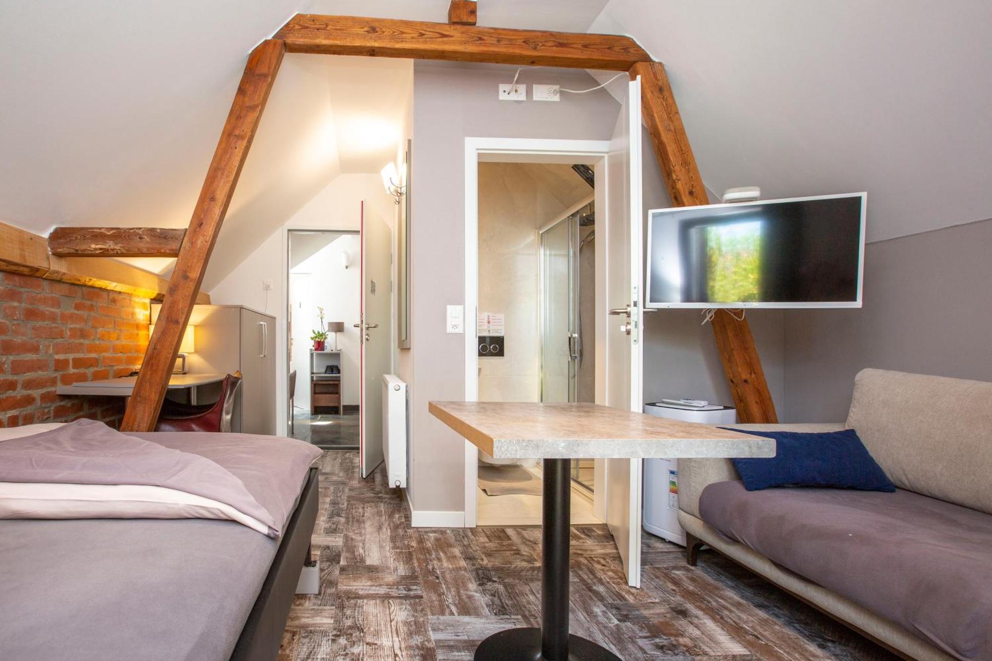 Bnb Comfort Guesthouse Olten - Lostorf Екстериор снимка